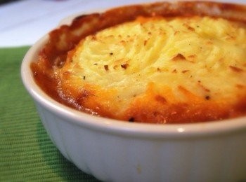 step11: 於350℉/180℃烤箱中烤25~30分鐘至表面金黃、四周醬汁沸騰，出爐靜置10分鐘即可享用