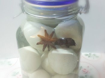 step6: 倒入放涼後的鹽水。