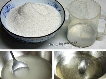 step3: 【B】煮糖漿：

取一只小鍋，倒進水和細砂糖
慢慢以小火邊煮邊攪拌以免糖沾粘在鍋底
起初鍋中會呈現混濁的霧狀液
煮至糖完全溶解後會成為透明晶瑩的軟液態
家中有溫度計的話可以測量達到 115~118度C 即可

烘焙用的溫度計還沒去添購
於是只好壯起膽子以目測的方式
我是煮到開始冒出大泡泡後過兩三秒才熄火
確定糖漿完全沒沾粘在鍋底喔！