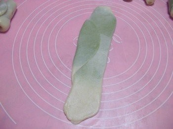 step8: 8.再用同樣方式桿捲一次