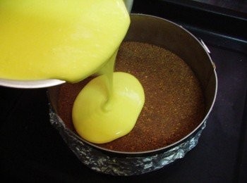 step5: 取出冷藏定型的步驟1ˊ將完成的步驟4倒入ˊ 再次送冰箱冷藏3~4小時