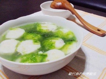 step6: 勾芡用玉米粉水以玉米粉1水3比例調勻ˊ 濃淡可依個人喜好口感調整ˊ 是道簡單方便也容易製作的湯品。 趕緊試試哦~~ "小蝦米招牌花枝丸" 深入屏東東港樸實漁家開發 味美價廉ˊ 現在正特價一盒只要190元喔ˊ 有需要的可至愛合購網站參考看看。