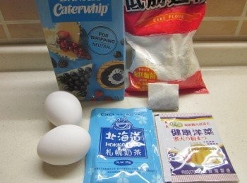 step1: 備齊材料,低粉過篩,以上火170度,下火160度預熱烤箱