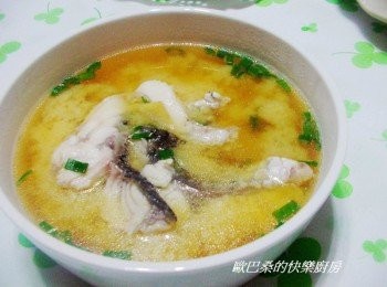 step4: 味噌ˊ因品牌廠地不同ˊ在味道上略有不同。 若以口味來區別，則可略分為「辛口味噌」及「甘口味噌」兩種， 前者是指味道比較鹹的味噌， 後者則是味道比較甜、比較淡的味噌， 大家在使用前可以試試味道ˊ方便做為<span class="group_2">調味</span>依據喔。