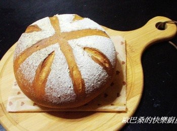 step3: 皮脆組織帶點Q軟的法式香草麵包就完成囉。