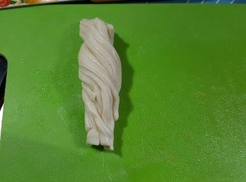 step12: 再互相卷起成一條