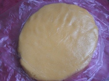 step7: 將麵團放入雪柜雪約20分鐘