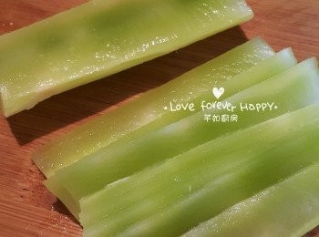 step4: 把萵荀先切成塊