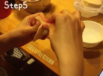 step8: 將餃子包成三角形狀 －3