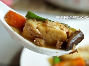 step7: 薑薑~《XO干貝醬燴豆腐》大功告成囉~