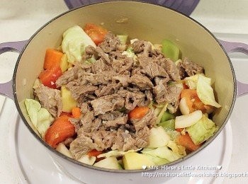 step8: 牛筋腩回鍋和蔬菜拌勻