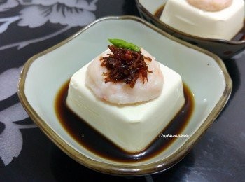 step4: 放上適量李錦記XO醬, 再淋上李錦記金醬油便完成  （可按口味於金醬油內加糖調味）