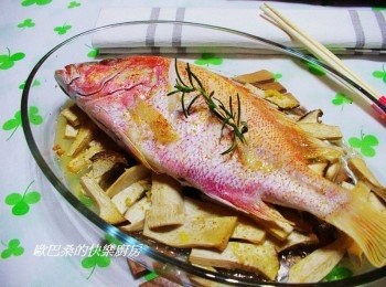 step5: 美味好吃的奶油蒜香杏鮑菇紅鯛魚就完成囉。