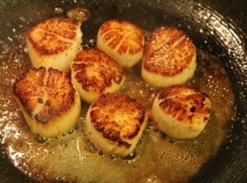 step5: 起鍋前加白酒嗆鍋