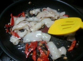 step5: 落鮮魷炒勻