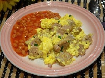 step10: 可切粒用來炒蛋配些許茄汁豆，又輕易地完成一個營養豐富的早餐。