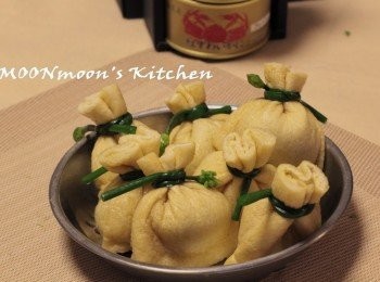 step6: 芡汁用小火煮好淋上福袋即成。