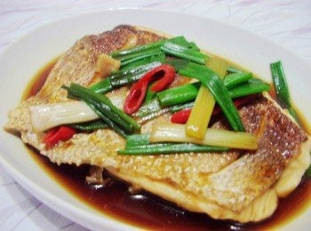 step6: 6.簡單美味的家常蔥燒魚就完成囉~