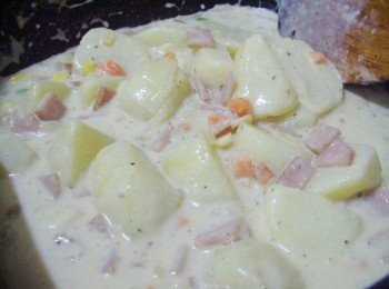 step5: 然後讓所有食材充分溶合入味ˊ最後試試味道ˊ 如果覺得太淡再加入鮮味炒手<span class="group_2">調味</span>即可