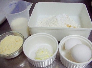 step2: 備齊所有<span class="group_1">麵糊材料</span>