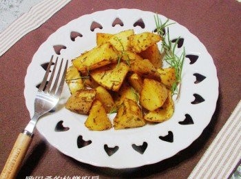 step5: 鬆軟綿密的迷迭香烤馬鈴薯就完成囉。