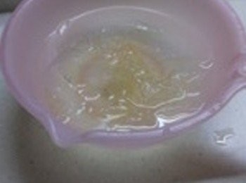 step1: 吉利丁泡冰水