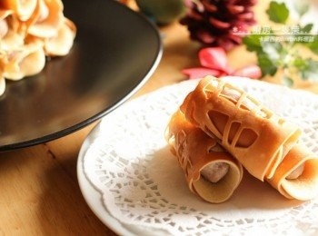 step4: <span class="group_2">銅鑼燒餅皮</span>: 中筋麵粉+泡打粉混合過篩。