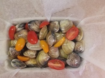 step2: 將所有材料排放在牛油紙上。