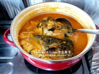 step10: 1 1/2小時後加入冰豆腐拌勻蓋上蓋繼續用慢火煲多15分鐘 , 再熄火焗30分鐘即可