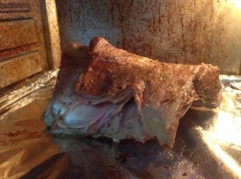 step3: 用焗拌鋪上錫纸，放上羊架以220-250度焗25-30分鐘（只是參考，以焗爐自行調整時間加多或減少）