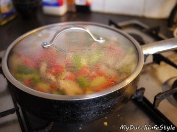 step6: 小火燉煮約2小時至肉質嫩Q即可關火。