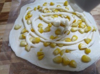 step5: 再唧上適量沙律醬