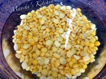 step1: 馬豆先洗淨然後用清水浸至少4小時或過夜至發大。再洗淨後與清水一同放入鍋中煮約30分鐘至腍，或根據個人喜好調節時間，撈起瀝乾備用。