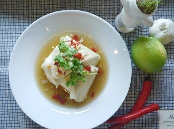 step4: 上桌前灑上香菜即可。