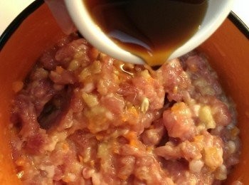 step6: 倒入淬釀日式和風醬油露 _ 靜岡鰹魚