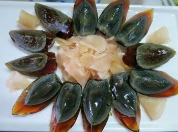 step8: 配合皮蛋一起進食是十分好味的