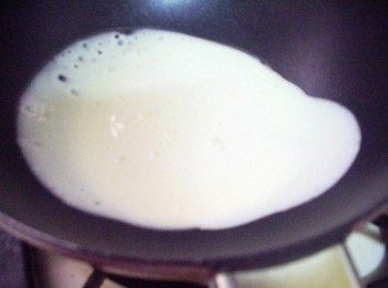 step5: 鮮奶油略為加溫處理(微溫即可)