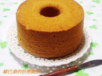 step7: 膨鬆濕潤的【巧克力戚風蛋糕】就完成囉。