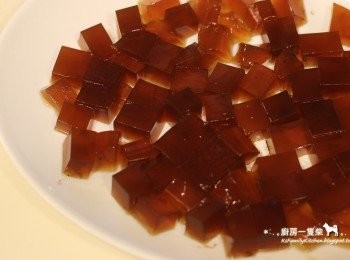 step6: 倒扣將<span class="group_1">咖啡凍</span>取出即可。