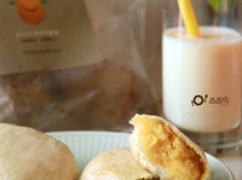 step4: 電鍋外鍋加入一杯量的水，蒸約15分鐘即完成