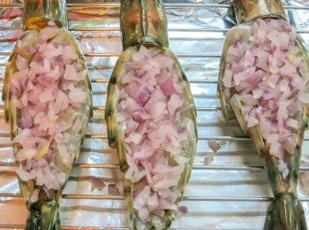 step2: 放入炒香的洋蔥碎