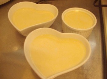 step9: 滑嫩細緻的電鍋蒸布丁就完成囉~