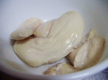 step3: 3.完成取出略為放涼後ˊ用手撥成絲狀