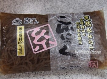 step1: 蒟蒻絲先洗淨浸水10-15分鐘