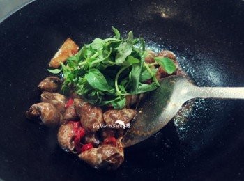 step6: 撒上九層塔