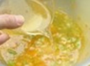 step3: 倒入高湯（不燙），攪拌