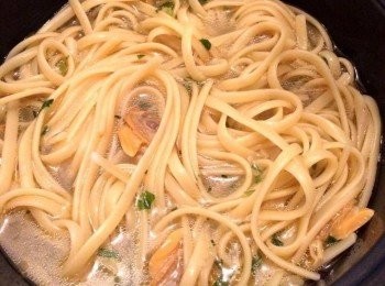 step3: 食完的湯還可以翻滾放湯煮湯意粉或泡飯，鮮味非常！