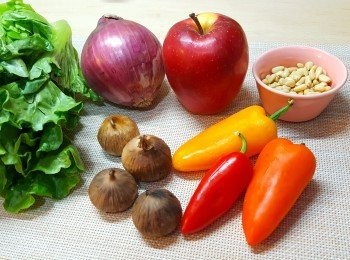 step1: 準備好所有<span class="group_1">材料</span>。