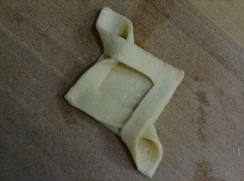 step3: 左邊拉到右邊重疊。