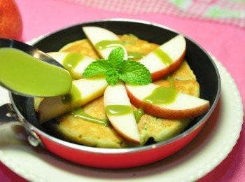 step7: 最後再淋上適量的抹茶醬